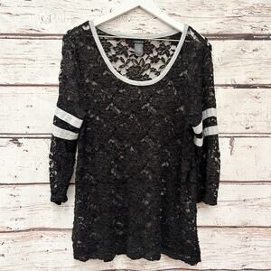 TORRID Black Lace Football Tee Sz 0